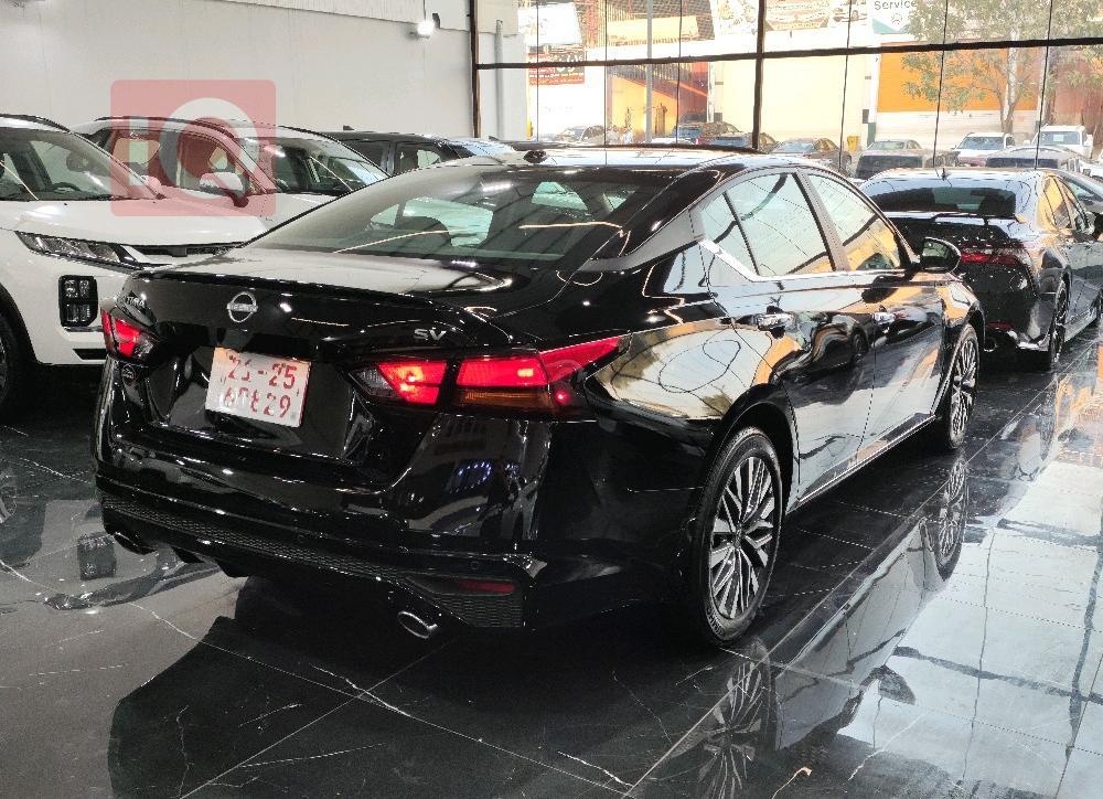 نیسان ئەلتیما